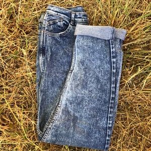 Vintage 90's Jordache Acid Washed Sexy Mom Jeans!